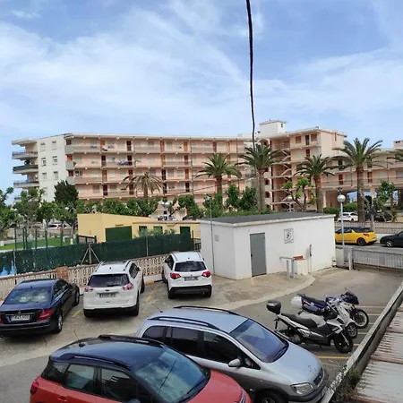 Apartamento La Pineda Apartment *